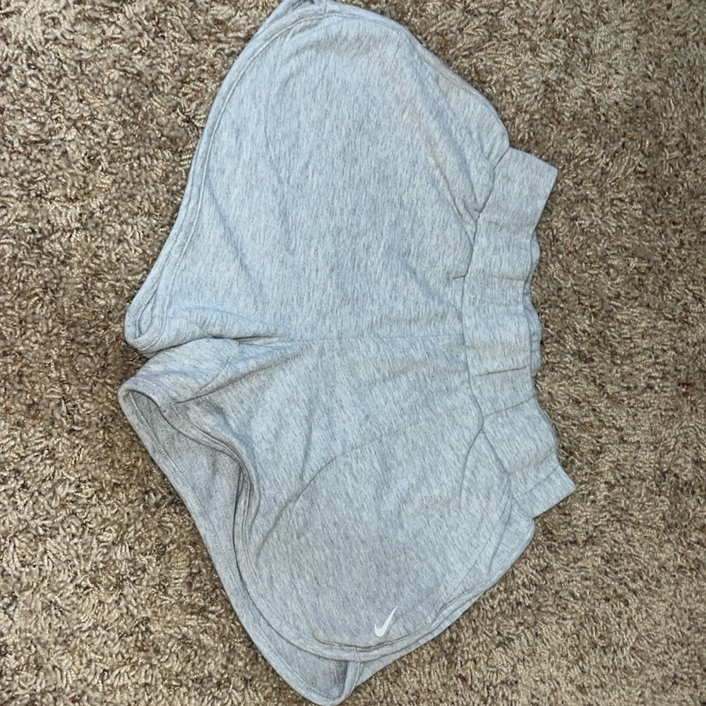 Light Gray Nike Lounge Shorts with Pockets - Size Small